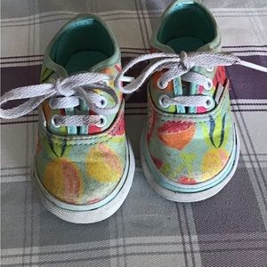 Toddler Vans off the wall Lace up sneakers